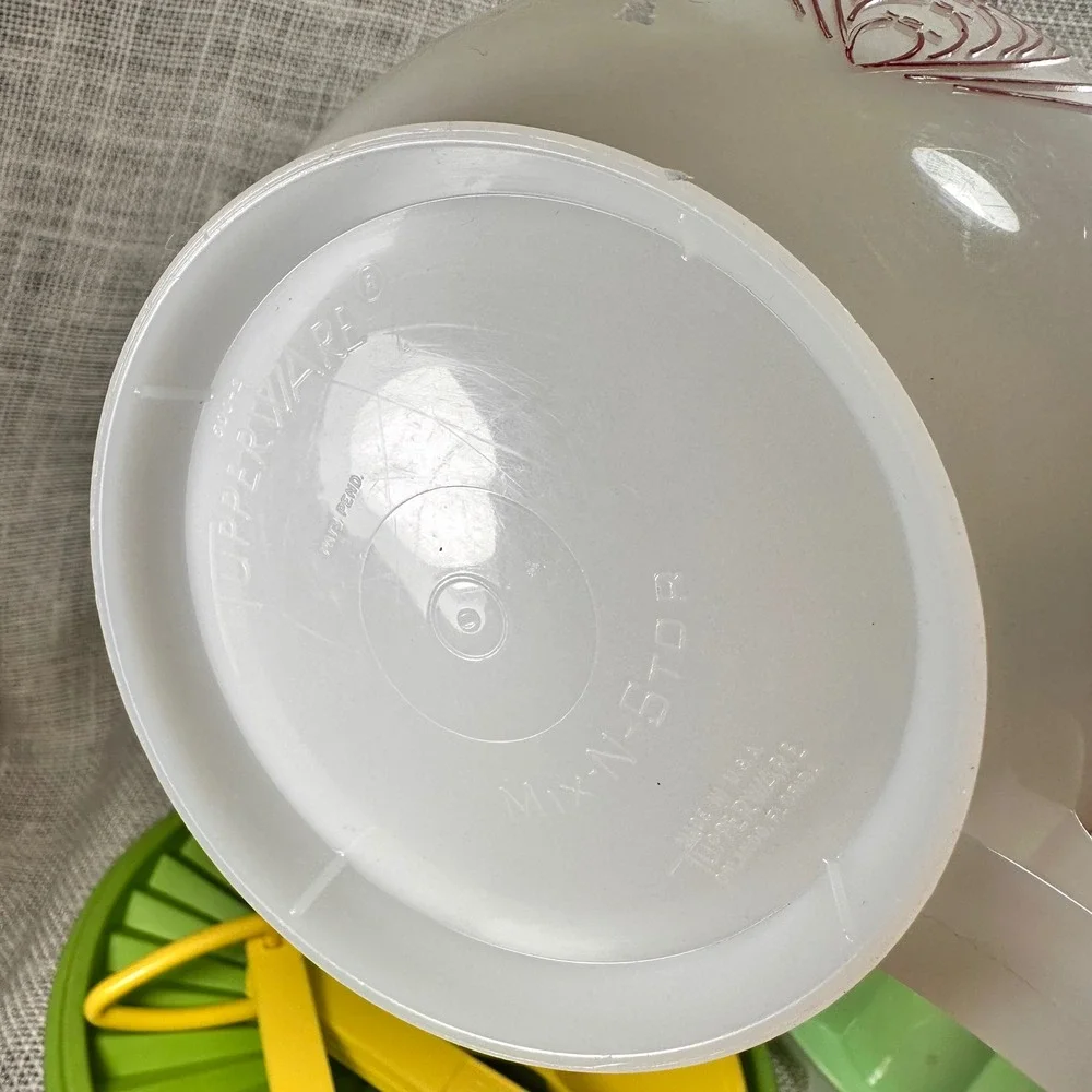 Tupperware vintage kitchen
